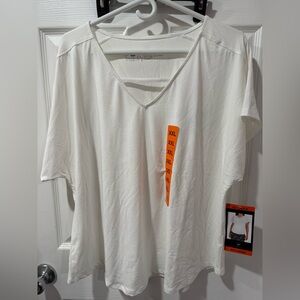 Tranquility by Colorado Clothing White V-Neck Tee